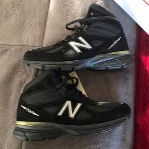 New Balance 990 Black NWT Boots